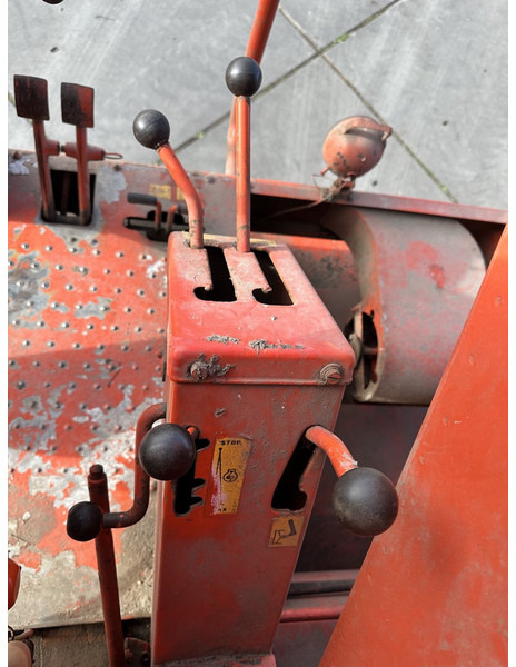 Moissonneuse-batteuse Laverda M150