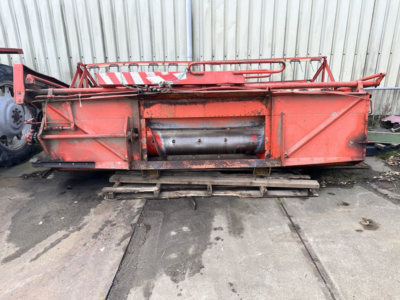 Moissonneuse-batteuse Laverda M150