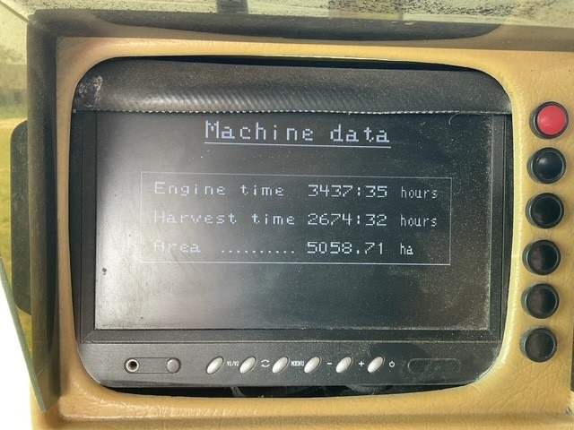 Moissonneuse-batteuse MASSEY FERGUSON 38RS