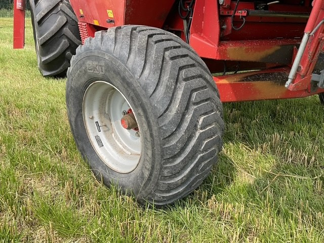 Moissonneuse-batteuse Massey Ferguson 38RS