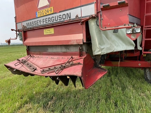 Moissonneuse-batteuse Massey Ferguson 38RS