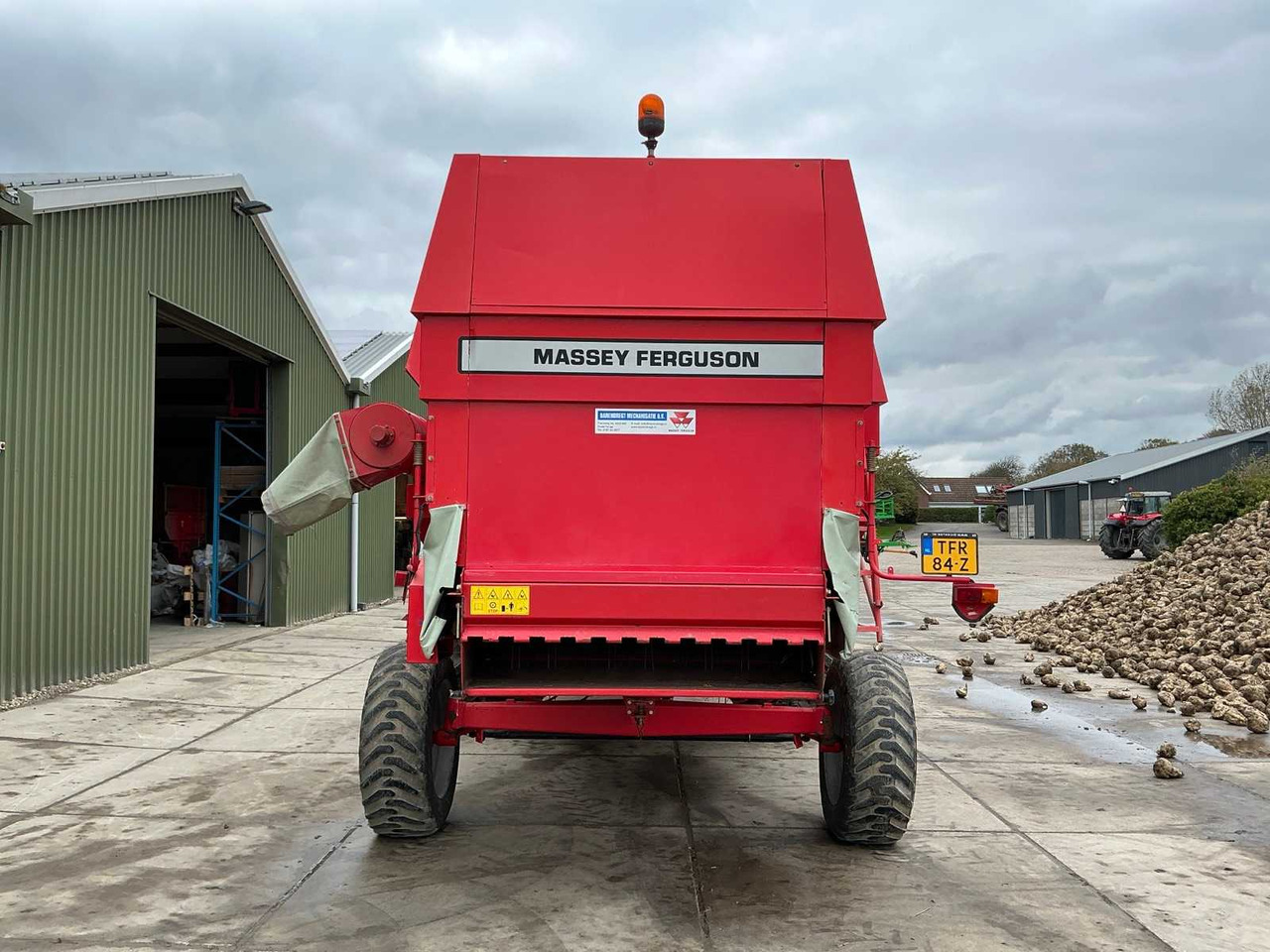 Moissonneuse-batteuse Massey ferguson MF30