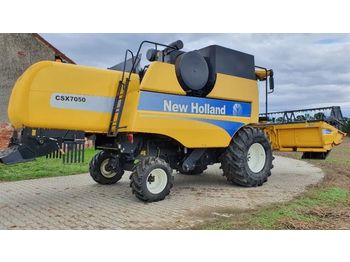 Moissonneuse-batteuse NEW HOLLAND 7050