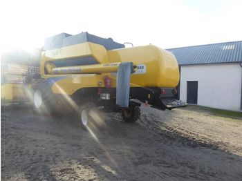 Moissonneuse-batteuse NEW HOLLAND CSX 7040