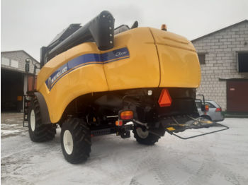 Moissonneuse-batteuse NEW HOLLAND CX 5090
