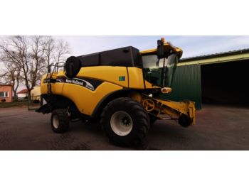 Moissonneuse-batteuse NEW HOLLAND cx840