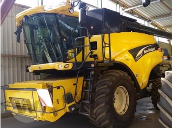 Moissonneuse-batteuse New Holland CR 980
