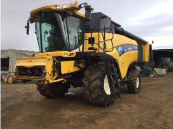 Moissonneuse-batteuse New Holland CX8090