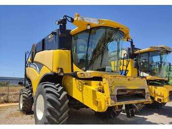 Moissonneuse-batteuse New Holland CX840 SL