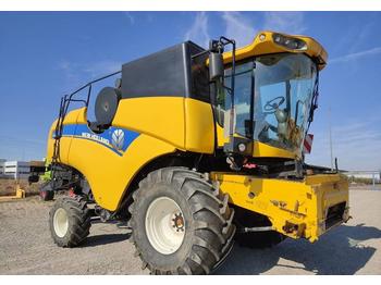 Moissonneuse-batteuse New Holland CX 5080