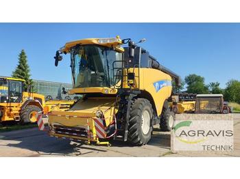 Moissonneuse-batteuse New Holland CX 8090