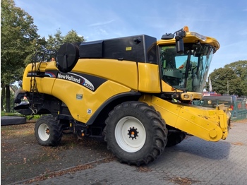 Moissonneuse-batteuse New Holland CX 840