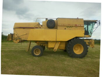 Moissonneuse-batteuse New Holland TX 36 SL