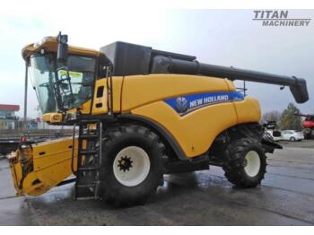 Moissonneuse-batteuse New Holland cr9080