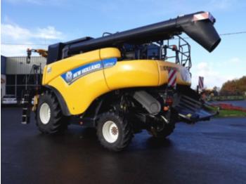 Moissonneuse-batteuse New Holland cr 7.90