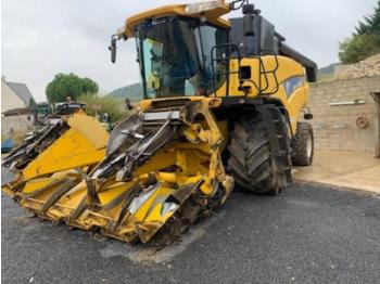 Moissonneuse-batteuse New Holland cr 9060