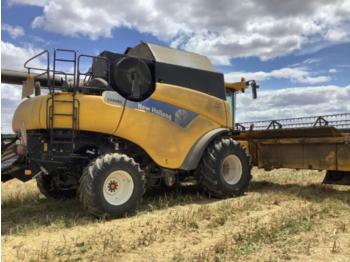 Moissonneuse-batteuse New Holland cr 9080