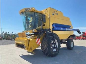 Moissonneuse-batteuse New Holland csx 7080