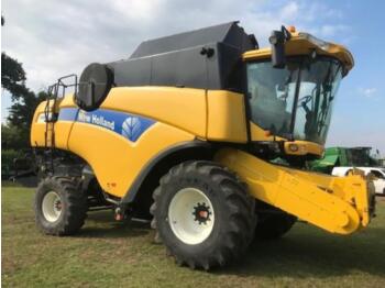 Moissonneuse-batteuse New Holland cx8050