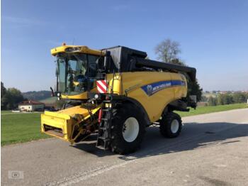 Moissonneuse-batteuse New Holland cx 6080