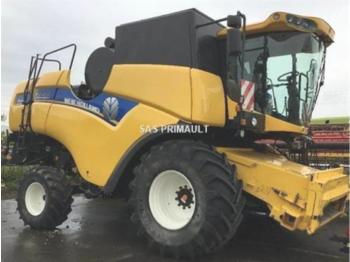 Moissonneuse-batteuse New Holland cx 6080