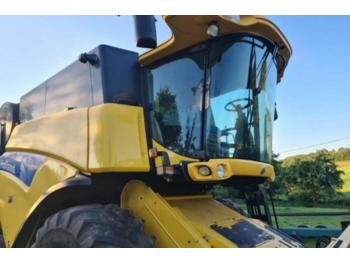 Moissonneuse-batteuse New Holland cx 8050