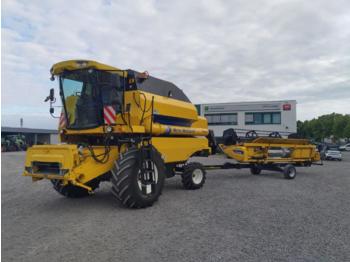 Moissonneuse-batteuse New Holland tc 5070