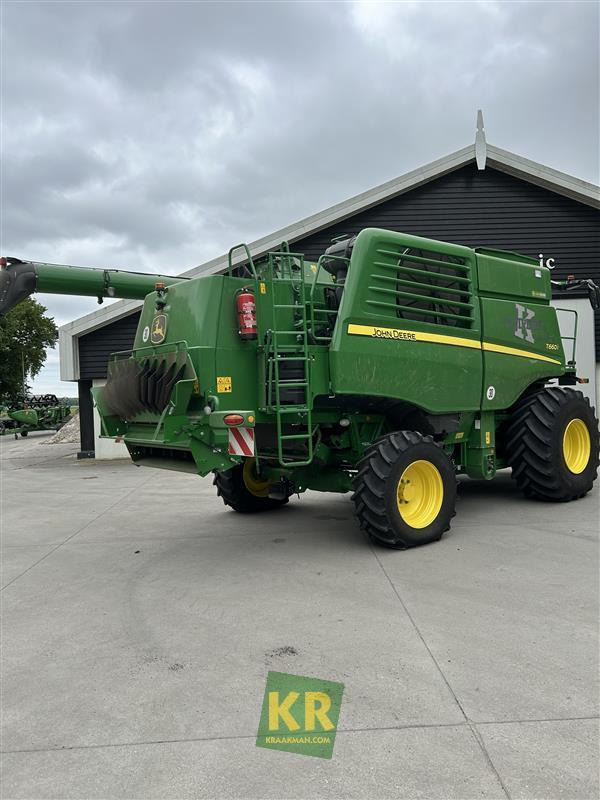 Moissonneuse-batteuse T660 John Deere
