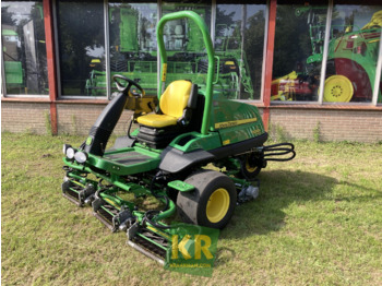 Motofaucheuse John Deere 8000A E-CUT 