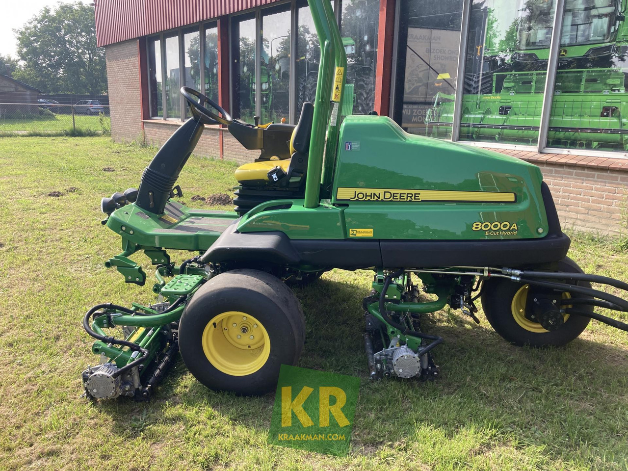 Motofaucheuse John Deere 8000A E-CUT