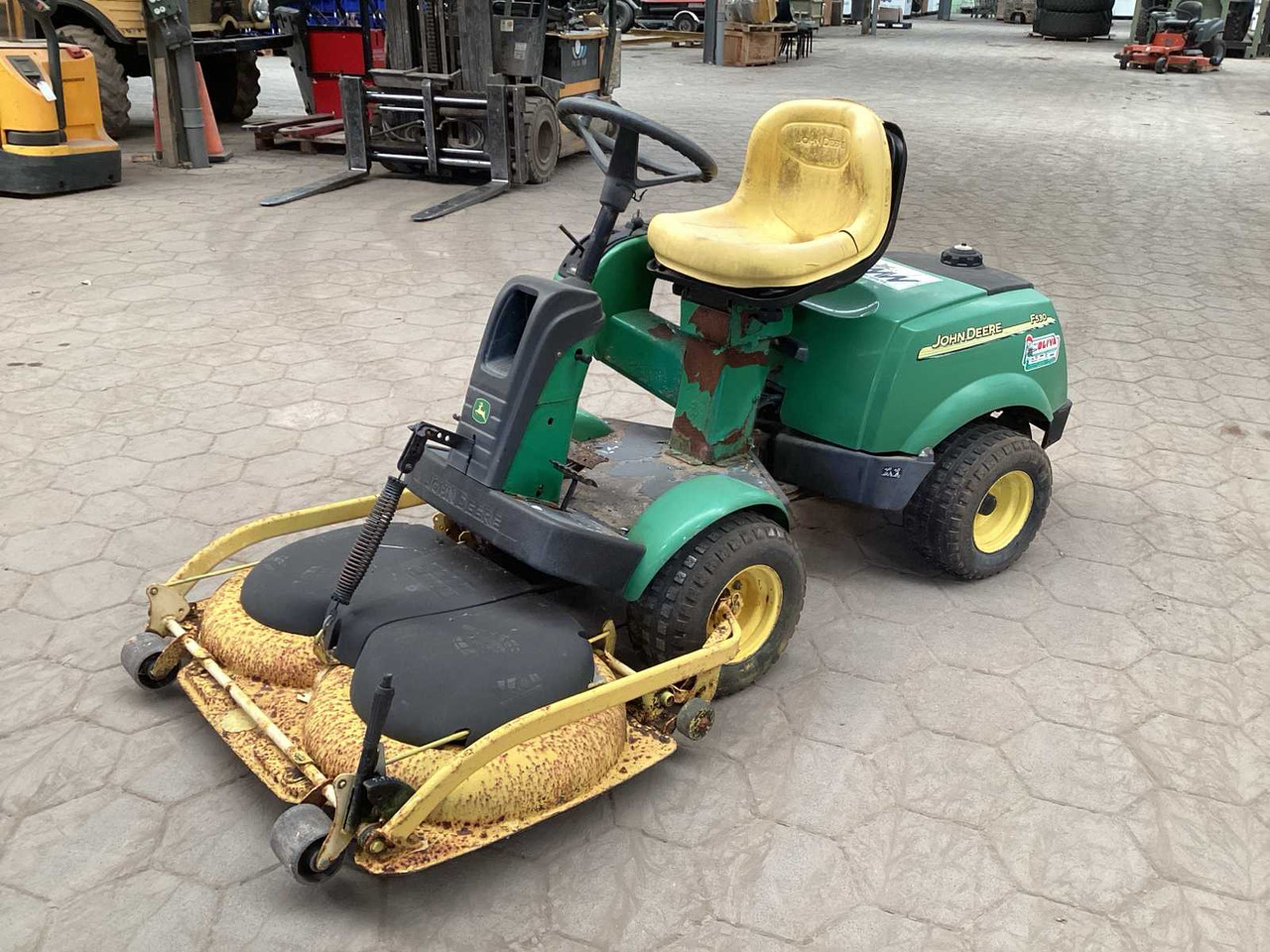 Motofaucheuse John Deere F 350