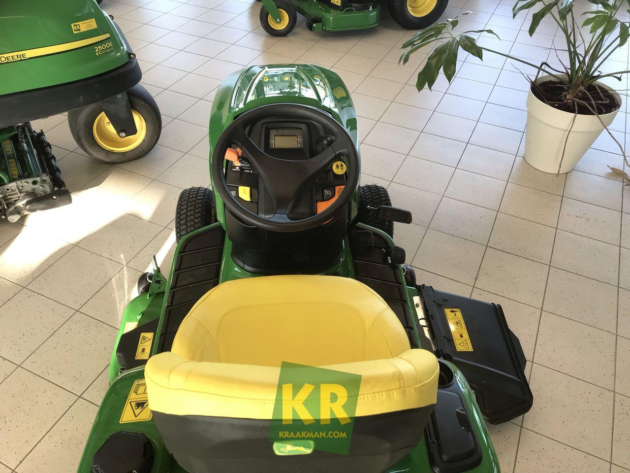 Motofaucheuse John Deere X370