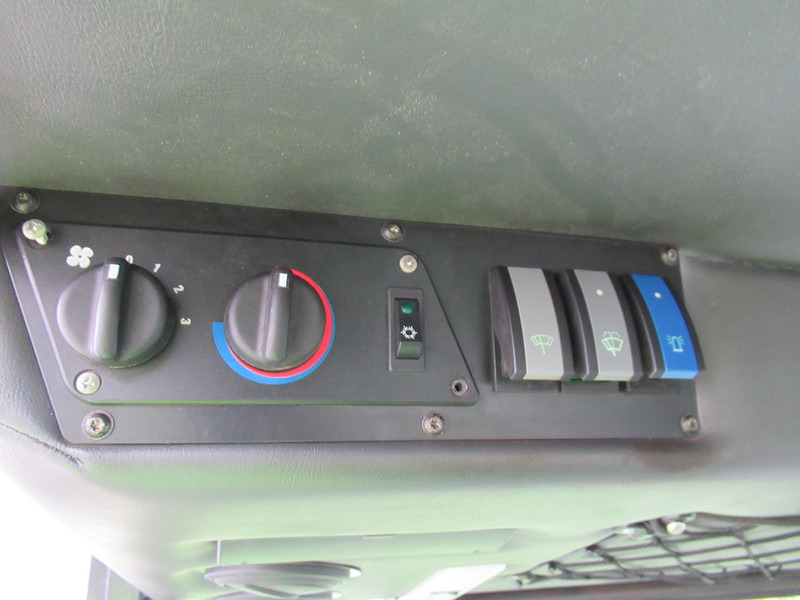 Motofaucheuse ROBERINE F3 3-delige klepelmaaier 30KW 4WD 4x4