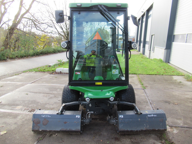 Motofaucheuse ROBERINE F3 3-delige klepelmaaier 30KW 4WD 4x4