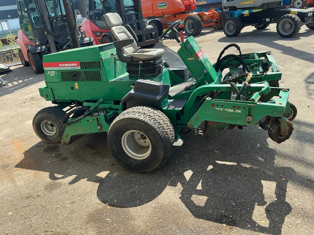 Motofaucheuse Ransomes England AR25P
