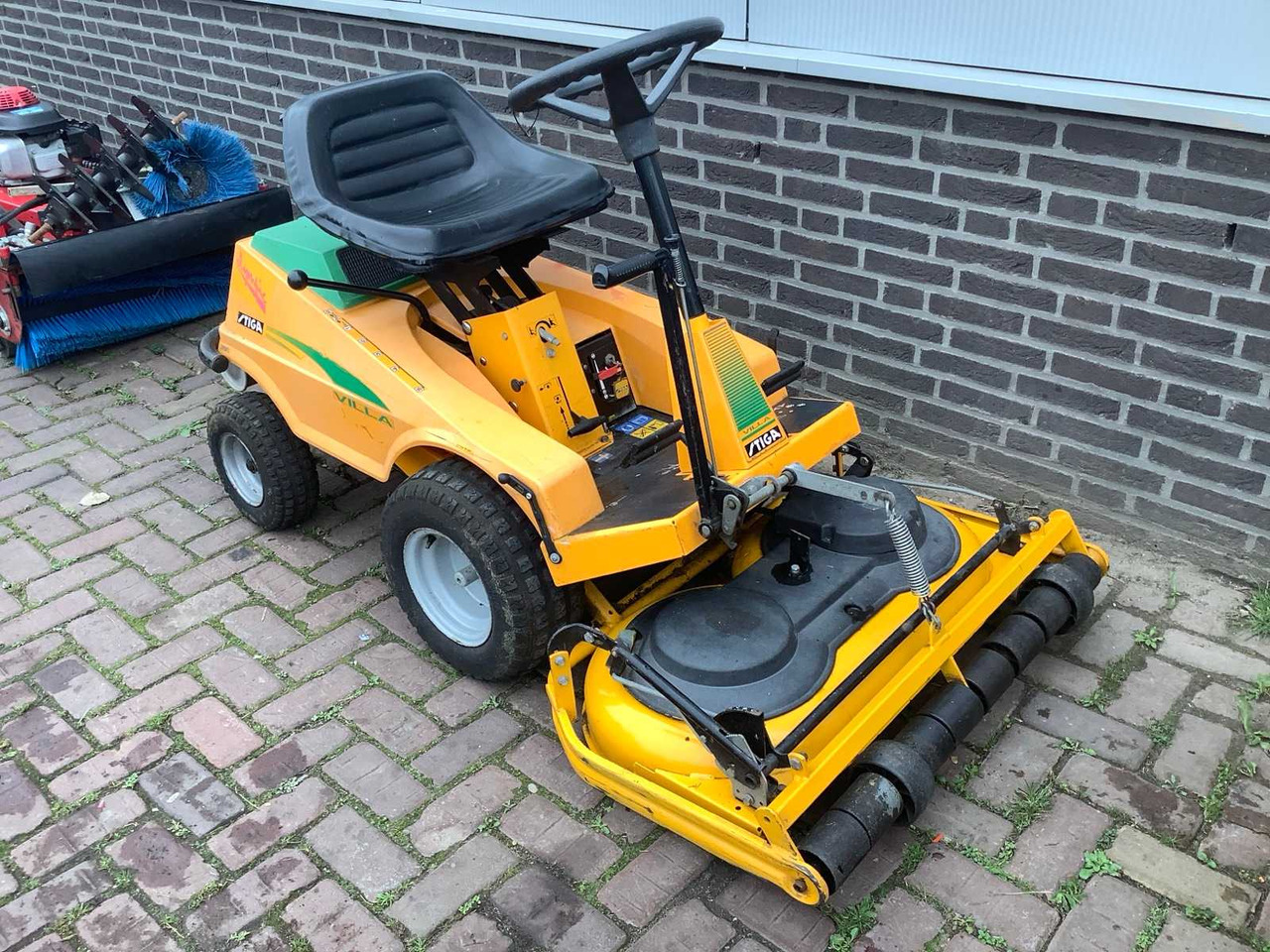 Motofaucheuse Stiga Villa