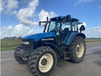 Tracteur agricole neuf NEW HOLLAND TM135: photos 1