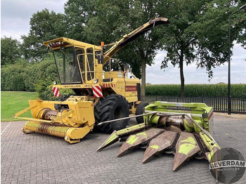 Machine agricole New Holland 1900 