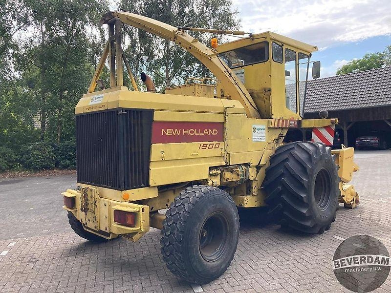 Machine agricole New Holland 1900