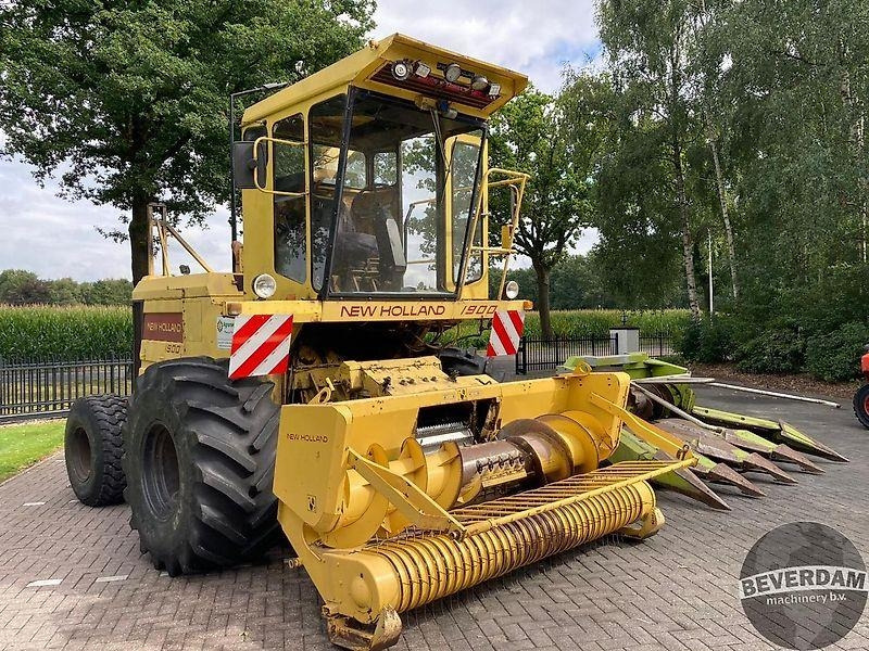 Machine agricole New Holland 1900