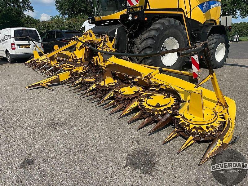 Machine agricole New Holland FR 9090