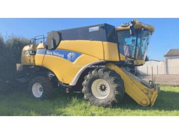 Moissonneuse-batteuse New Holland cx 8080: photos 1