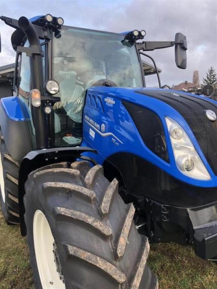 Tracteur agricole New Holland t5.140ac: photos 2
