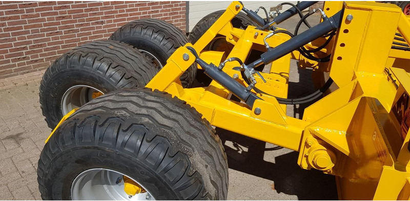 Outils du sol BIZON 3000