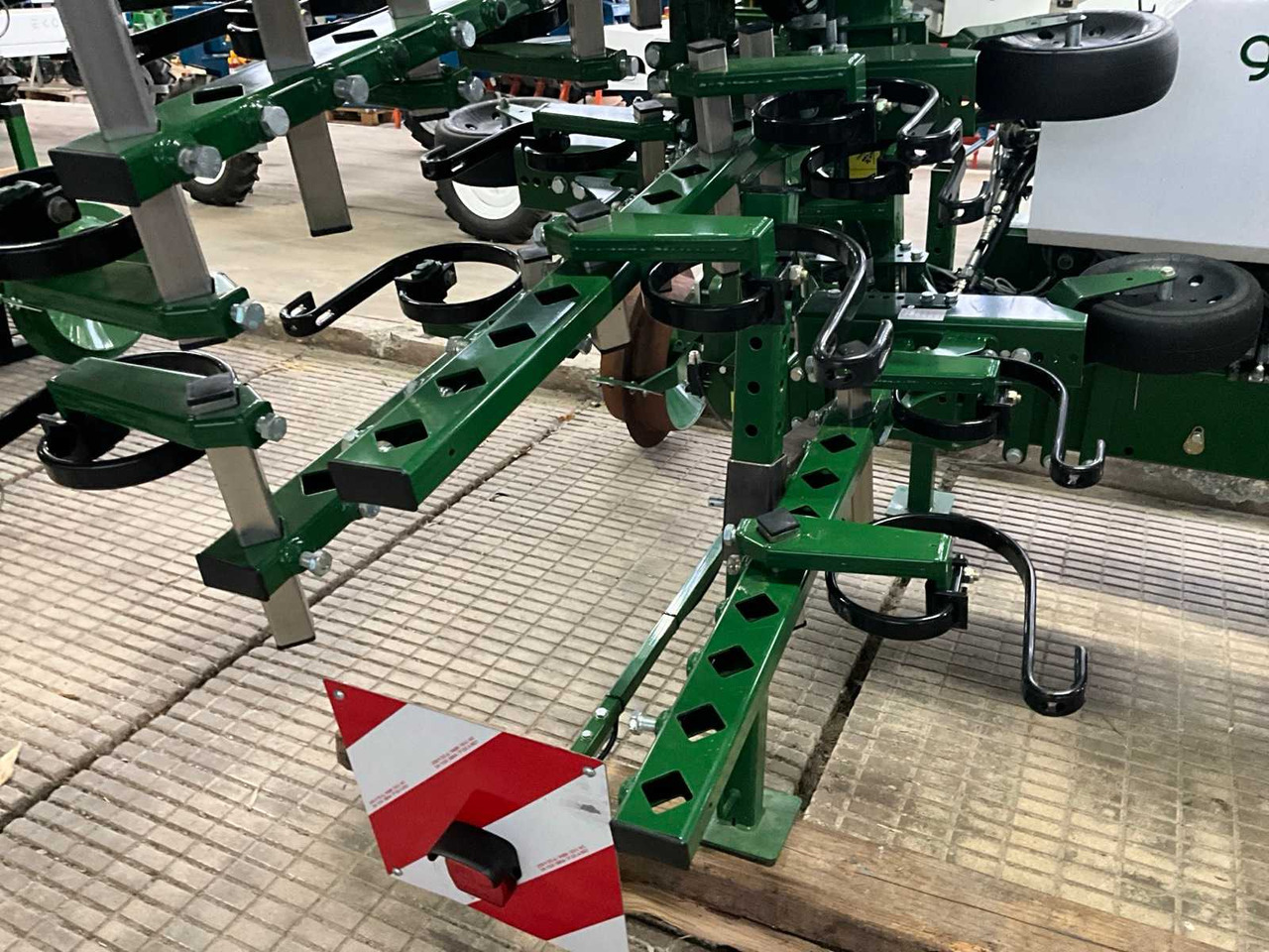 Outils du sol Garford InterRow Triple Sideshift