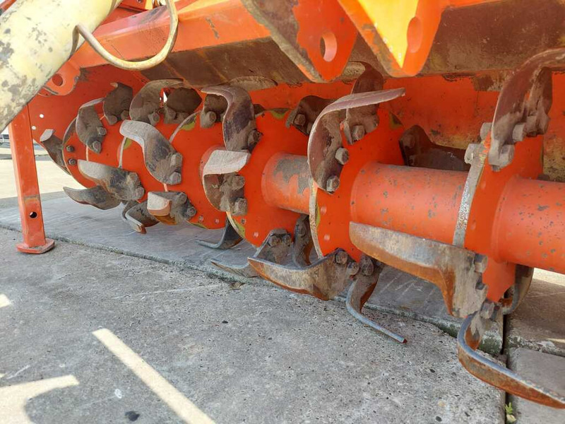 Outils du sol Howard HR 40-205