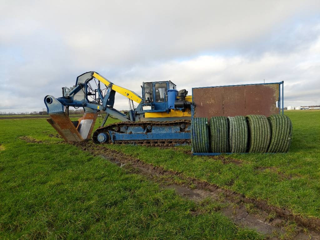 Outils du sol Inter-Drain 2050GP plow