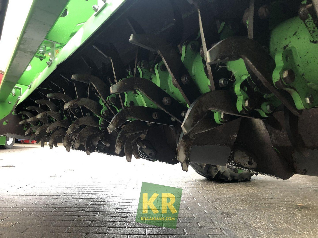 Outils du sol Multivator HD AVR