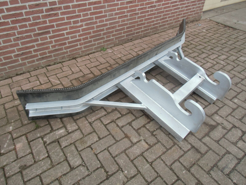 Outils du sol N4610, Rubberschuif CW 2/3