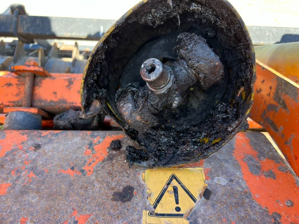 Outils du sol Pegoraro LH 300 frees